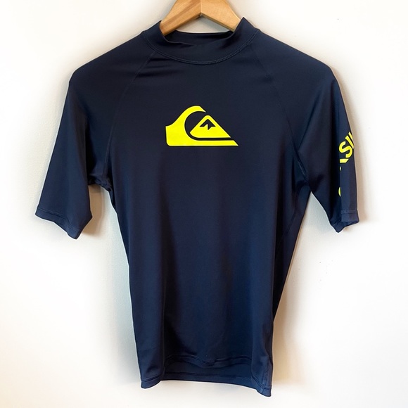 NWOT QUIKSILVER All Time Short Sleeve Rashguard Small - Picture 1 of 4